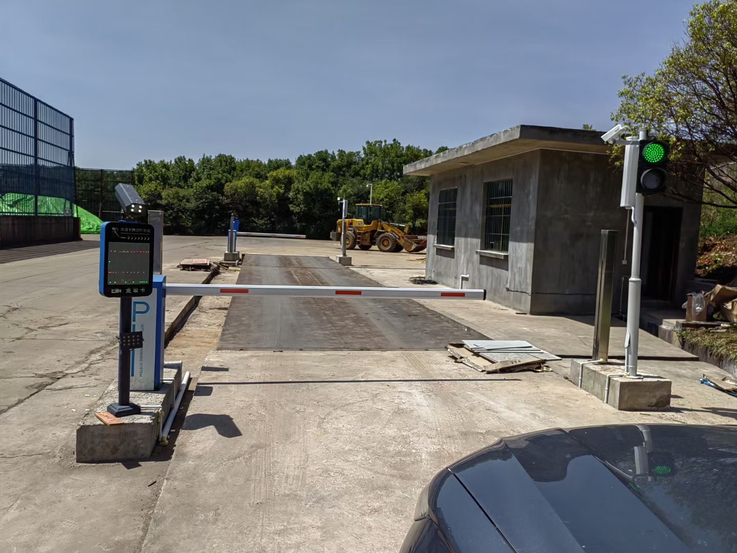 车牌识别无人值守称重系统.jpg 车牌识别无人值守称重系统.jpg